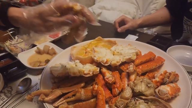 게이커플 브이로그, 정구동구와 구독자와 함께하는 서울데이트 feat. 대게,로이킴콘서트,라운지바 смотреть онлайн