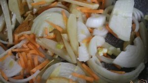 Жареный картофель с кабачками