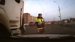 Огромная фура раздавила еще одну девушку