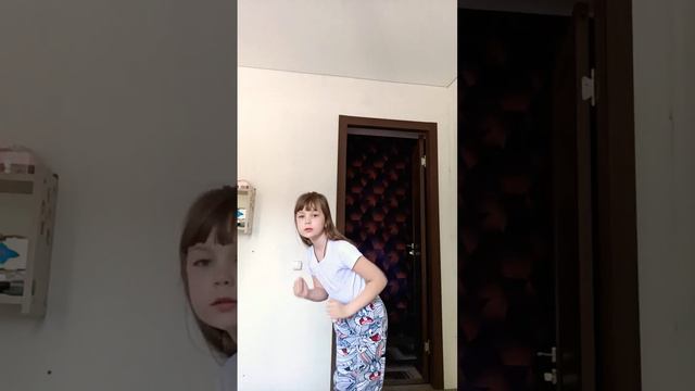 [8:02] я еду сегодня в школьную поездку!! 🥰😇💓💓