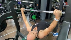 Энциклопедия Бодибилдинга Папы Смита. Упражнение  Жим Лёжа