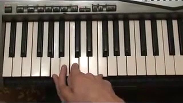 Видеоурок на синтезаторе Луч солнца золотого смотреть онлайн