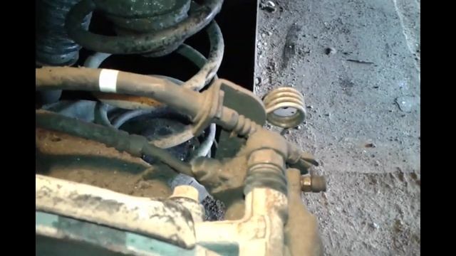 Как смазать направляющие суппорта, Hyundai Solaris смотреть онлайн