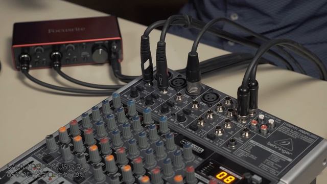 Голос в наушниках - как слышать себя при записи комфортно? смотреть онлайн