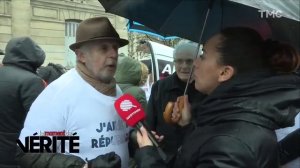 LES MANIFESTANTS FOULARDS ROUGES DE CE DIMANCHE ÉTAIENT DES PERSONNES TRÈS AISÉES CHEFS D'ENTREPRISE