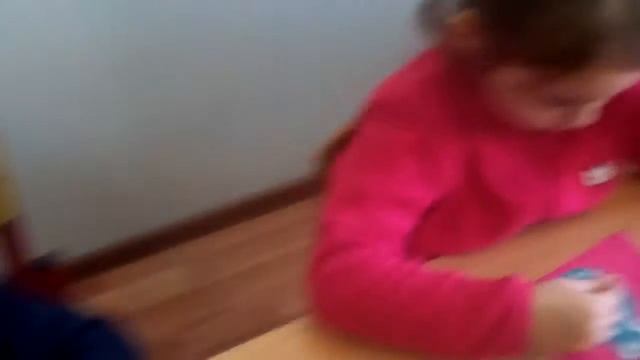 Мелкая моторика - создание вазы из риса смотреть онлайн