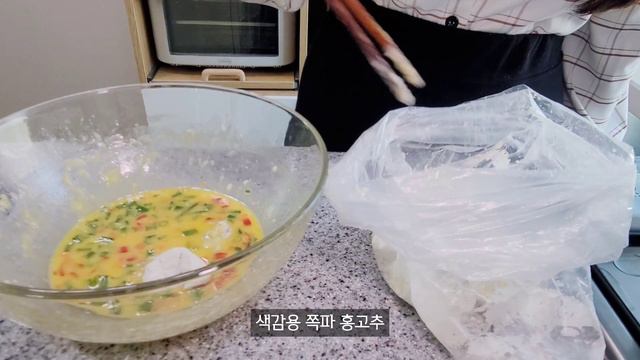 집밥브이로그) 우리우리 설날은 먹방파티래요🎵| 굴전, 꼬치전, 애호박전, 불닭, 삼겹살, 비빔밥 | 꼬치없는 꼬치전 만들기 | 연휴에도 잘먹는 집순이 요리 브이로그 (ENG)