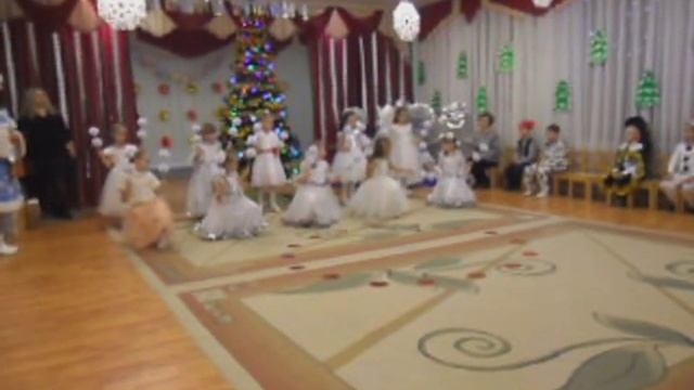 Новогодний праздник "Как ребята Деду Морозу голос вернули" старшая группа смотреть онлайн