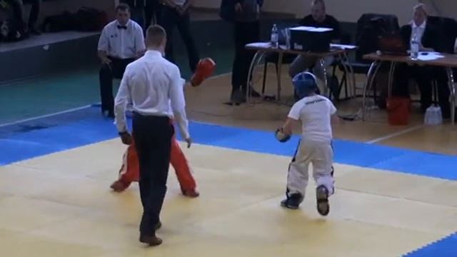 Андреянов Андрей 1.2 ЛАЙТ 28.05.15 Кубок Крыма по кикбоксингу WAKO смотреть онлайн