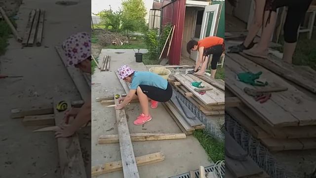 Мы продолжаем обустраивать жилище для мулардов. смотреть онлайн