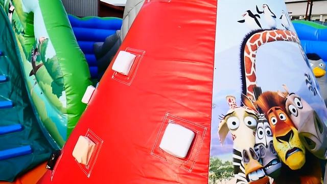 Надувной батут Мадагаскар 12 на 8 метров Air-Games смотреть онлайн