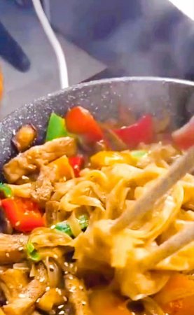 Как приготовить Лапшу WOK с мясом дома