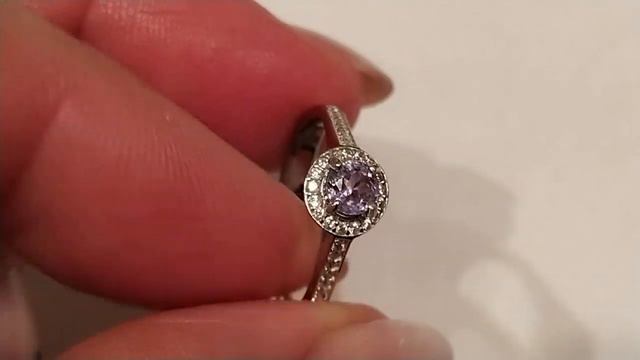 Кольцо с сертифицированным александритом 0.51ct (Шри-Лана), круг 4.5 мм, желтый свет смотреть онлайн