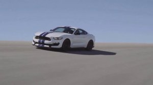 Ford Mstang GT350 Drive