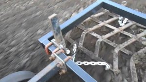 Выравнивание почвы бороной