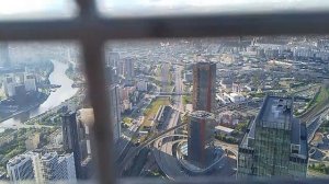 Я на вышке высотой 354 метра. В Москве Сити😳😳😳 самая высокая башня в 86 этажей!!! (я был в шоке)
