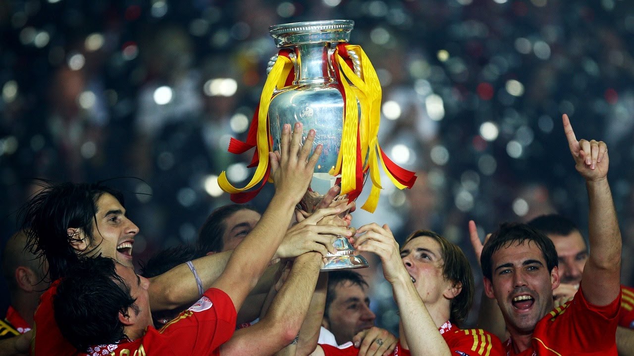 Какие проблемы были с чемпионатами Европы по футболу?
