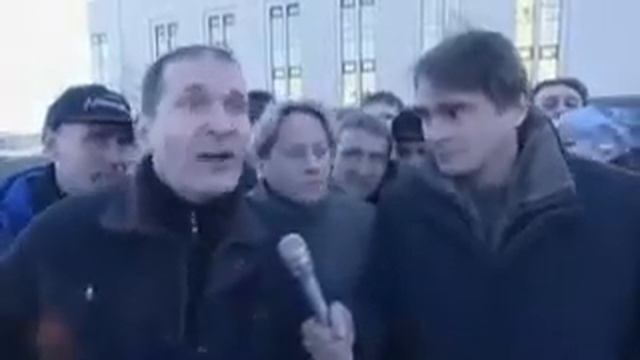 Прикол !!! Уже как 2 часа ни чего не происходит смотреть онлайн