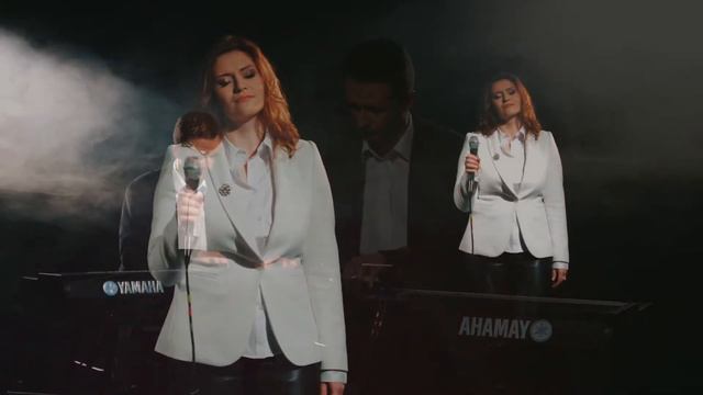 ЧЕЛОВЕК В ПАЛЬТО смотреть онлайн