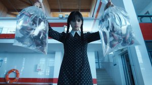 Уэнсдэй Аддамс Отомстила за брата  Wednesday Addams Scene (2022)