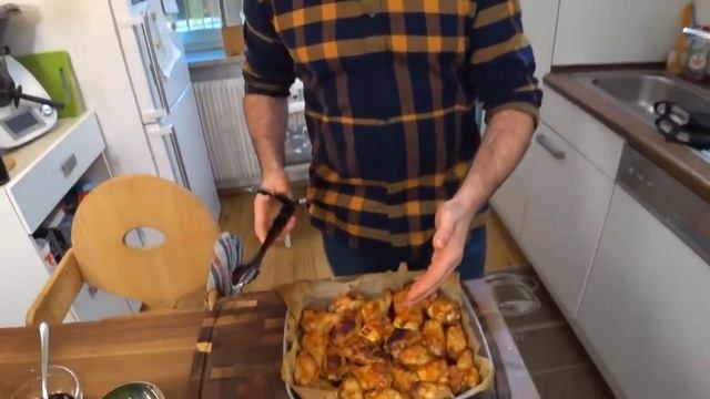 ГЛАЗИРОВАННЫЕ КУРИНЫЕ КРЫЛЫШКИ,ГОТОВЬТЕ СРАЗУ ДВОЙНУЮ ПОРЦИЮ!