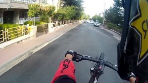 Btwin RockRider 520s Wheelie Compilation /Tekteker