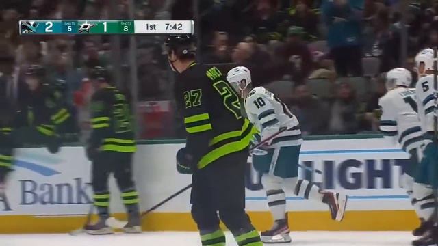 Евгений Свечников / Svechnikov 15 гол в НХЛ 3 в сезоне (гол+пас 37) /12.11.2022/ (13601) смотреть онлайн