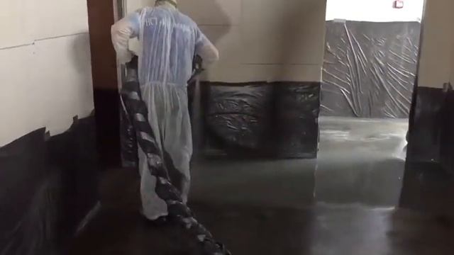 Нанесение полимочевины на пол смотреть онлайн