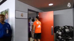 Хаби Алонсо погостил раздевалку Реала#