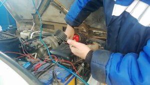 Почему двигатель доооолго запускается.