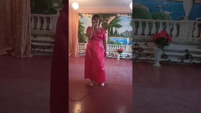 Участница открытого онлайн-фестиваля песни в стиле шансон Бархат Шансона (2).mp4 смотреть онлайн