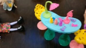 Кукла Enchantimals ленивец Села и маникюрный салон. Обзор игрушек. Энчантималс.