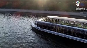Речные прогулки на теплоходе Ривер Палас в Москве