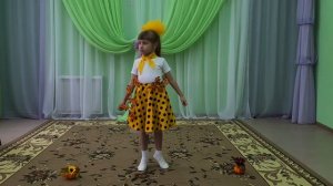 Осень золотая сл. и муз. Л.Старченко