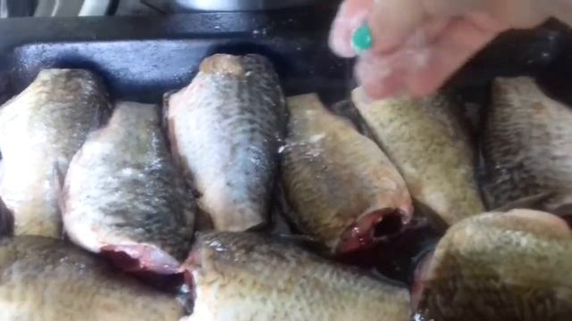 Сушим карасиков в духовке. Мой любимый, самый простой и быстрый способ приготовления.