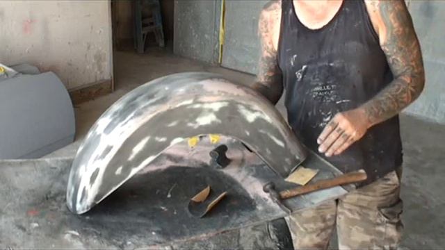 How To Prep Your Motorcycle Fender For Painting-Part 3 смотреть онлайн