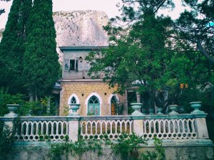 Усадьба Шмигельского Чаир-Лар неподалёку от Фороса, Южный берег Крыма