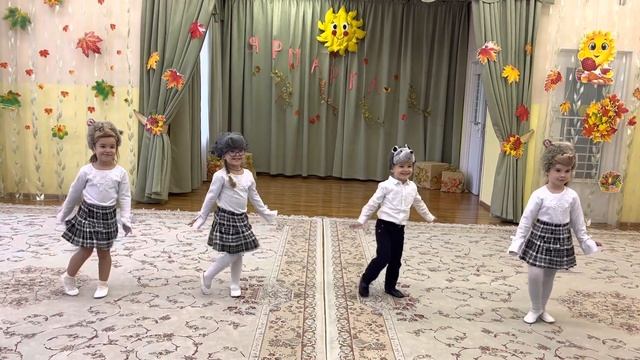 Классный танец для самых маленьких на осенний праздник! смотреть онлайн