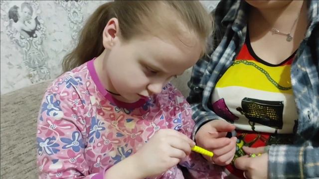 АНЯ ЗАНИМАЕТСЯ // МАКСИМАЛЬНЫЙ РЕПОСТ !! смотреть онлайн