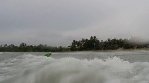 ШРИ-ЛАНКА / УЧИМСЯ КАТАТЬСЯ НА СЁРФИНГЕ