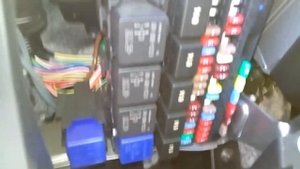 Лада Гранта Лифтбек 2016. Прикуриватель. F20 vs F27.