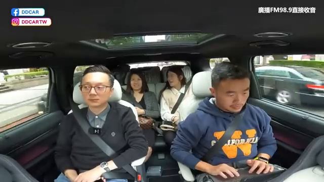 三百萬 值不值？一口氣認識Kia EV9 GT-line，今年驚嚇值最高的6/7人座電動休旅【DDCAR上路實測】 смотреть онлайн