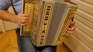 Старинная итальянская гармонь