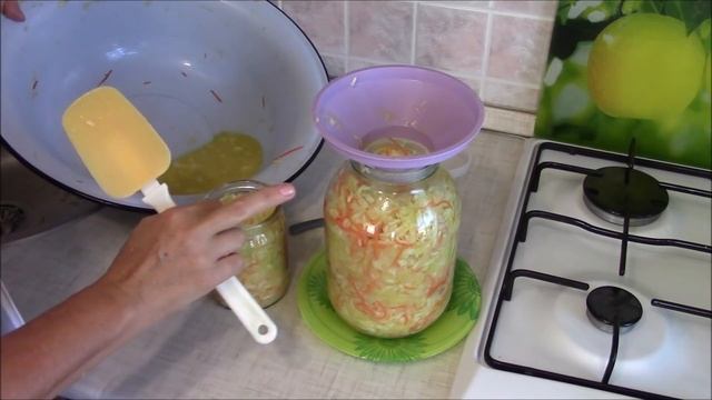 Всё перемешал и в банки!Вкуснейшая маринованная капуста без маринада для длительного хранения.