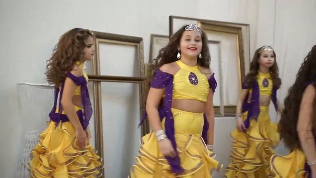 Студия Восточного танца Салима г.Саратов / Дети 2 табла! смотреть онлайн