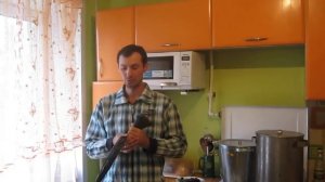 Как приготовить быстро сироп пчелам в зиму.Рецепт сиропа и расчет концентрации в таблице.