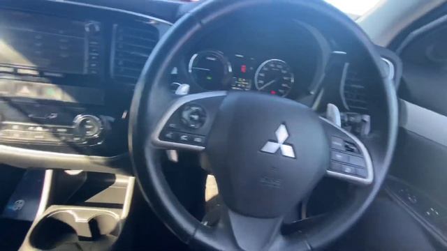Идеальный гибридный кроссовер Mitsubishi Outlander HYBRID (2.0 л.) 2013 год, PHEV?? Аукц. оценка -4 смотреть онлайн