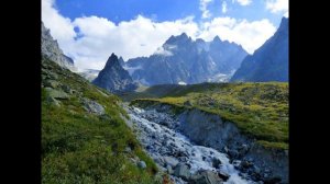 Курмычи- ответвление Баксанского ущелья. Приэльбрусье.