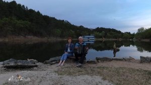 НА ДВА ГОЛОСА?