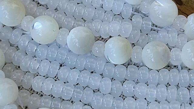 Васина икона крупным планом. Вышивал ребенок 11 лет. Вышивка зафиксирована на иконе с помощью клея. смотреть онлайн